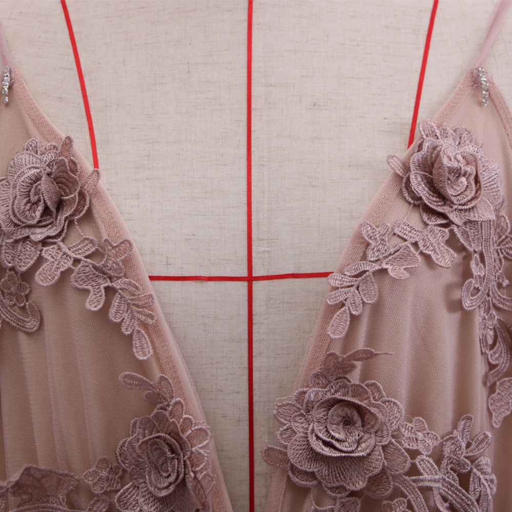 Sexy Tulle Long Evening Dress 2025 New Arrival Backless Court Train Flowers - Picture 5 of 6